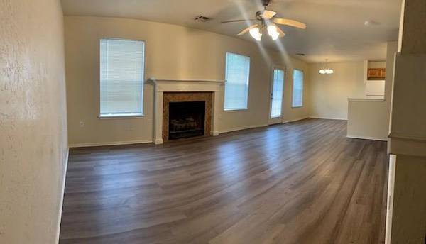 835 Rambling Oaks DR, Norman, OK 73072