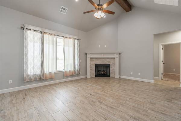 11216 SW 42nd CT, Mustang, OK 73064