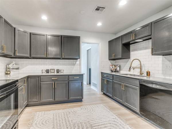 1412 Casady LN, Oklahoma City, OK 73120