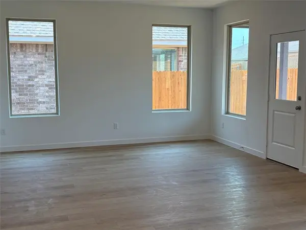 9001 SW 19th ST, Oklahoma City, OK 73128