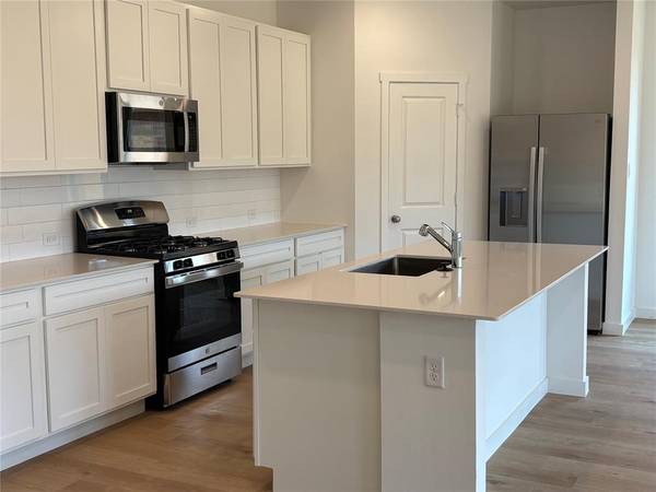 9001 SW 19th ST, Oklahoma City, OK 73128