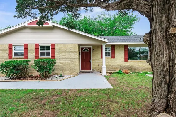 1223 E Vilas AVE, Guthrie, OK 73044