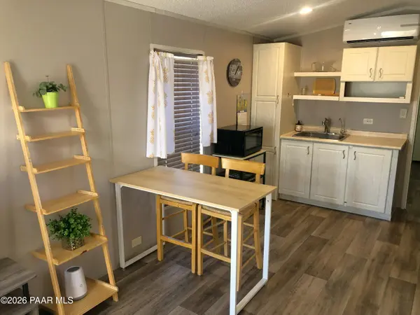 909 N Mountain Brush DR, Dewey-humboldt, AZ 86327