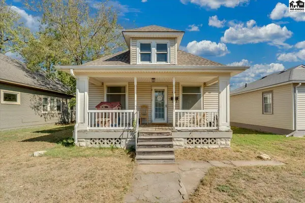 314 W 15 Ave, Hutchinson, KS 67501