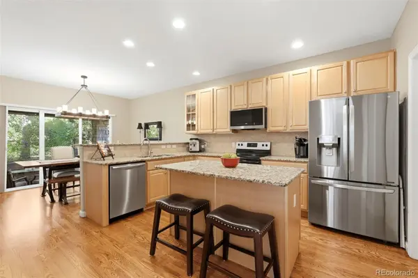 7147 S Versailles ST, Aurora, CO 80016