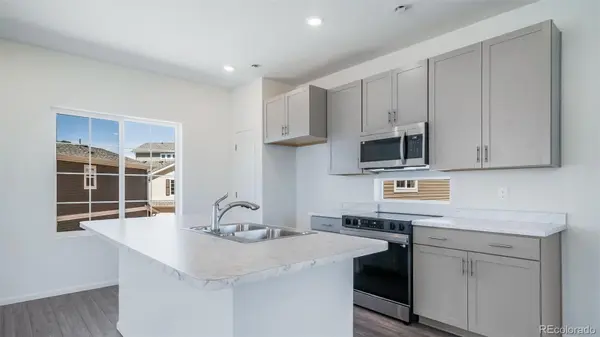 3387 Pearwood DR, Johnstown, CO 80534