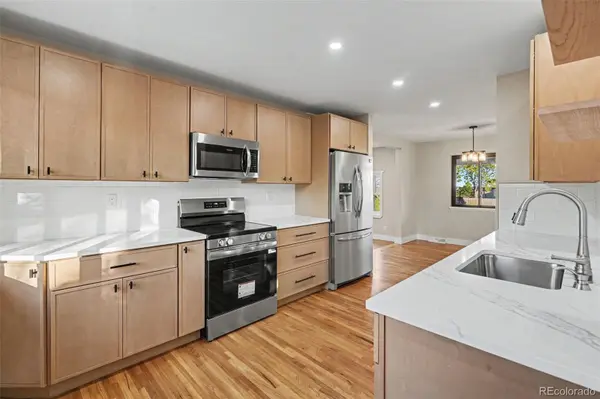 559 Elbert WAY, Denver, CO 80221