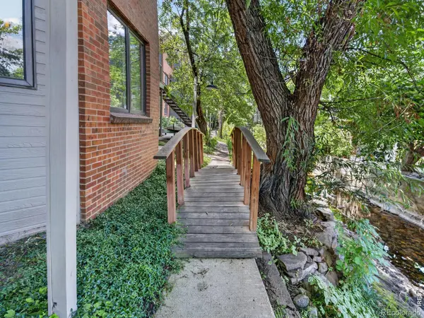 1633 18th ST #6, Boulder, CO 80302