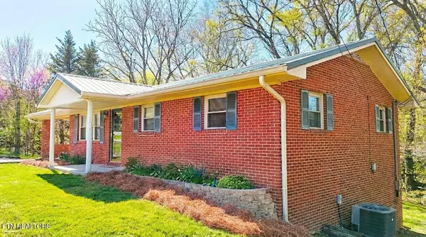 35 McDonald Rd, Midway, TN 37809