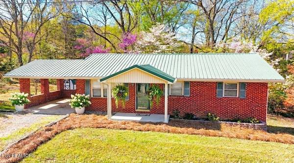 35 McDonald Rd, Midway, TN 37809