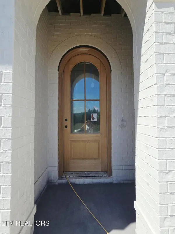 1645 Stone Harbor Blvd, Lenoir City, TN 37772