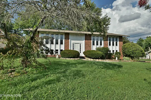 7704 Whitcomb Rd, Powell, TN 37849