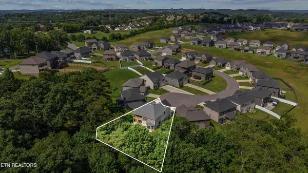 1653 Sugar Cane Lane, Knoxville, TN 37931