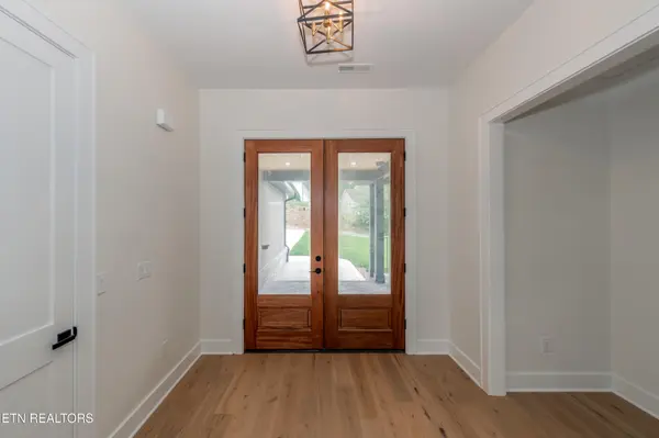 269 Ootsima Way, Loudon, TN 37774