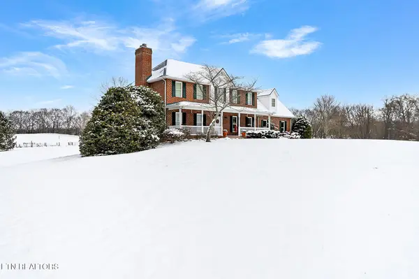 8660 Shackleford Lane, Strawberry Plains, TN 37871