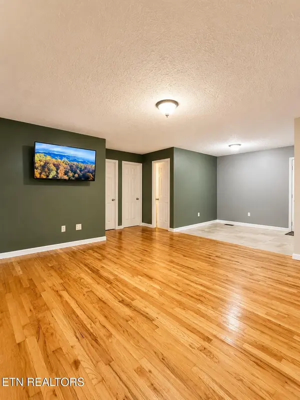 1820 Peaceful Way, Sevierville, TN 37876