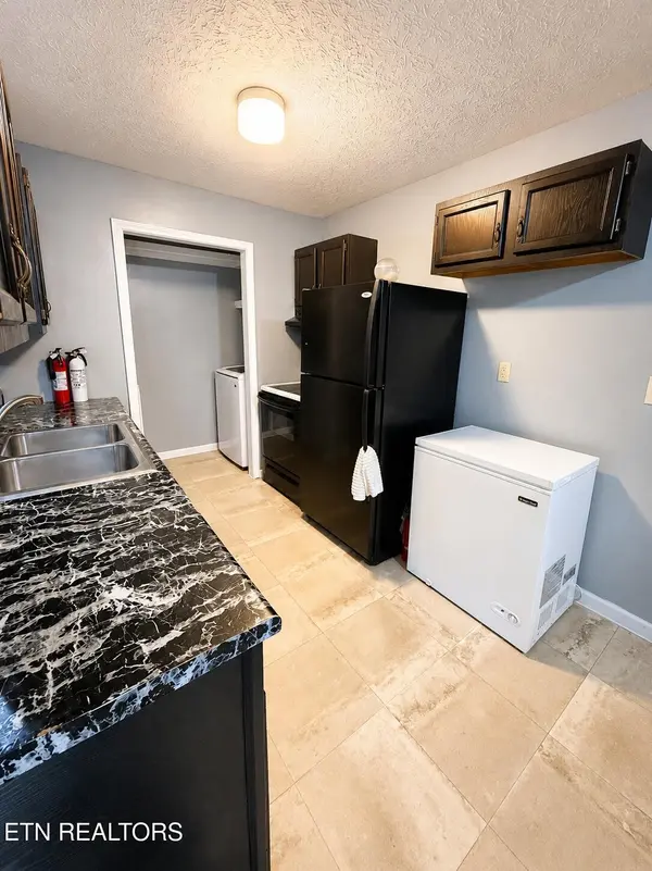 1820 Peaceful Way, Sevierville, TN 37876