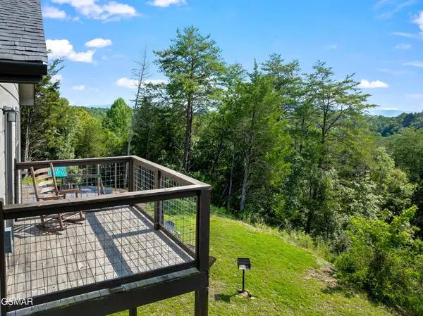 2107 Eagle Feather Drive, Sevierville, TN 37862
