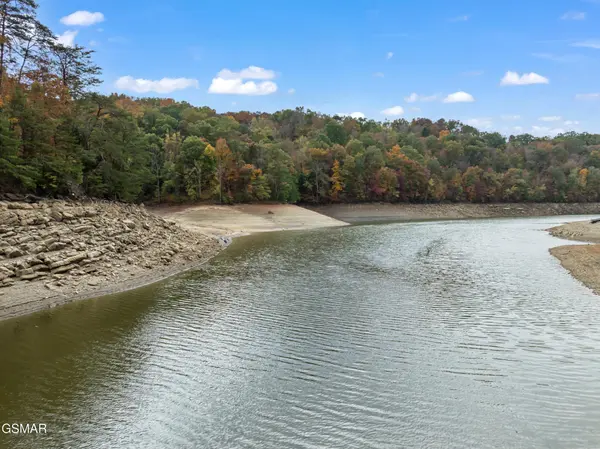 57 Fork Horn Trail, Dandridge, TN 37725