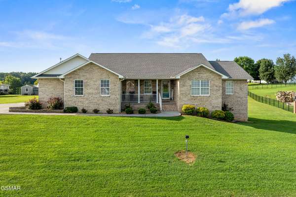 1429 Alum Cave Cove, Sevierville, TN 37862