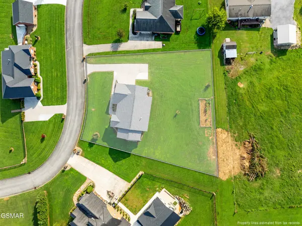 1429 Alum Cave Cove, Sevierville, TN 37862