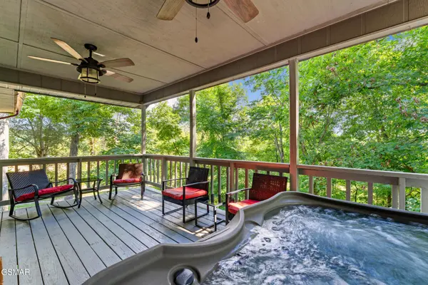 240 Bob Hollow Road, Sevierville, TN 37876