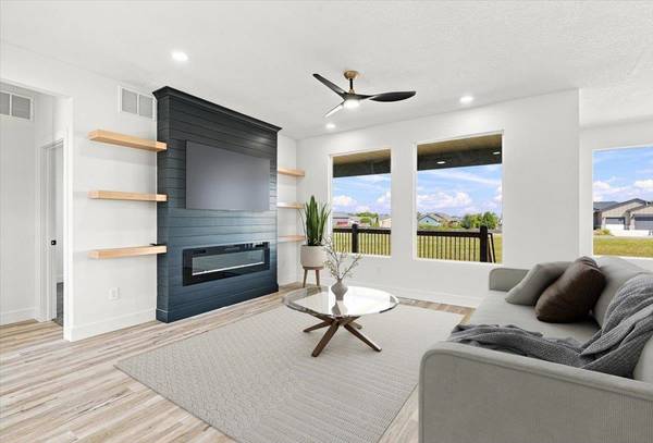 2904 E Sunnyslope St, Park City, KS 67219