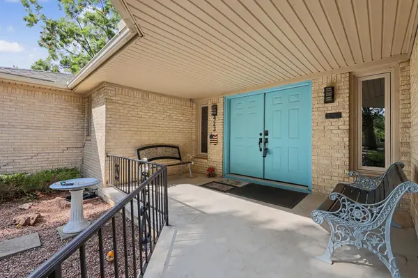 423 S Brookside, Wichita, KS 67218