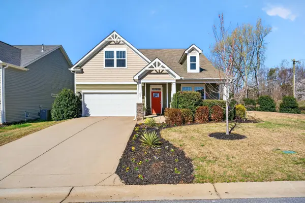 402 Vestry PL, Moore, SC 29369