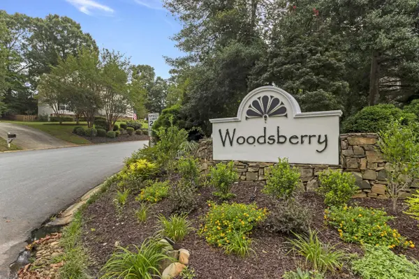 137 Timberleaf DR, Duncan, SC 29334
