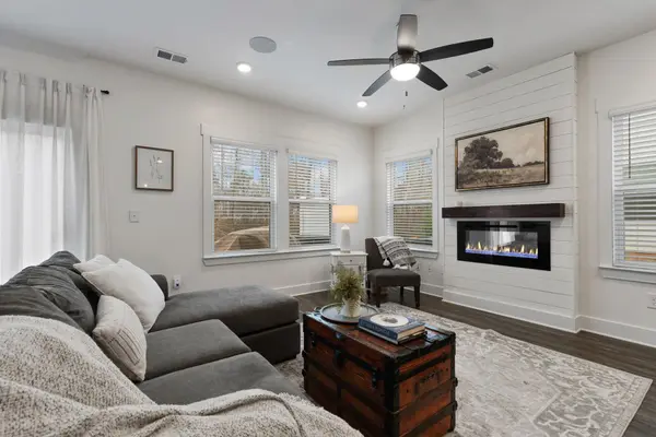 100 Grey Oak TRL, Greer, SC 29650