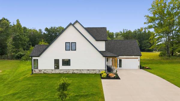 102 Joyful CT, Woodruff, SC 29388