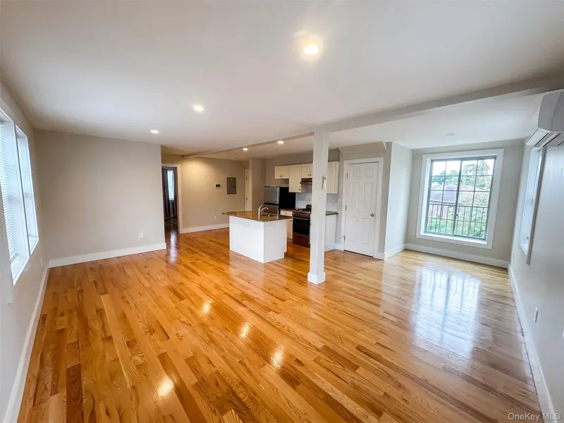 12 Main ST #2F, Warwick, NY 10990