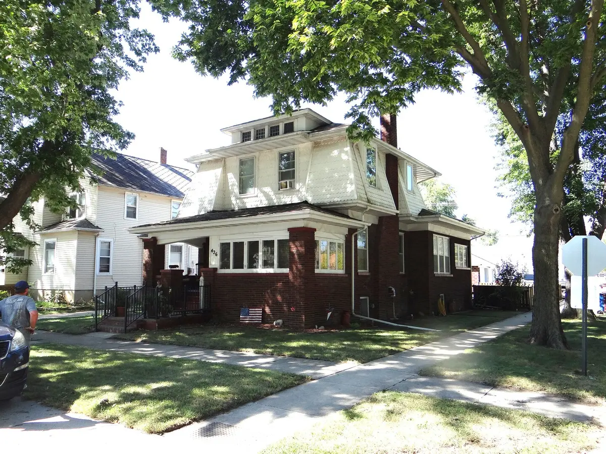 426 E Jefferson ST, Morris, IL 60450