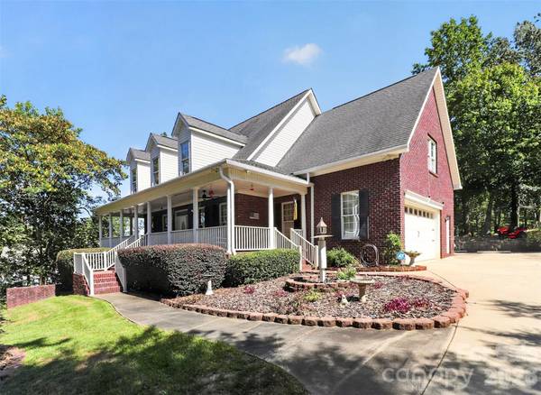 4904 Steepleton WAY, Charlotte, NC 28215