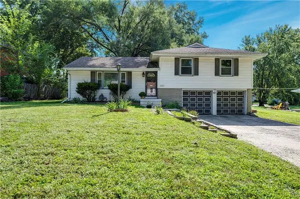 3421 N Chelsea AVE, Kansas City, MO 64117