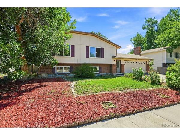 4640 S Everett, Denver, CO 80123