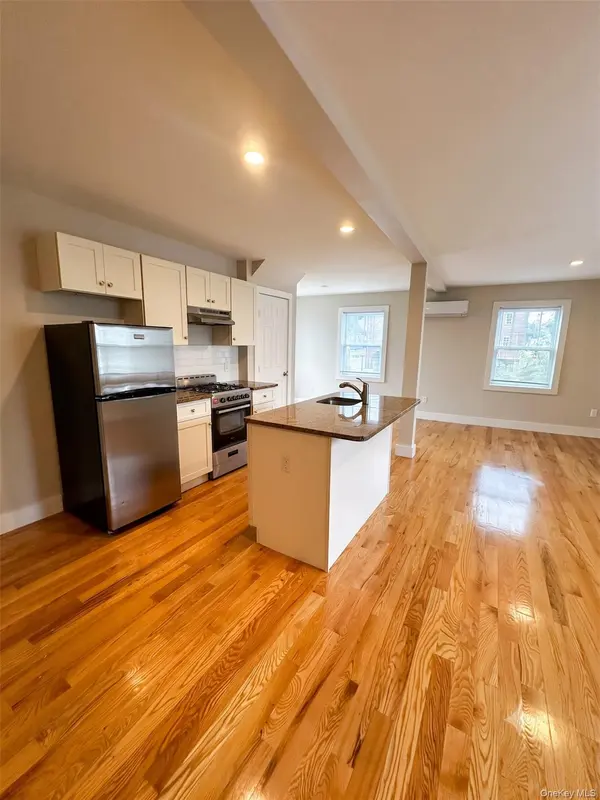 12 Main ST #2F, Warwick, NY 10990