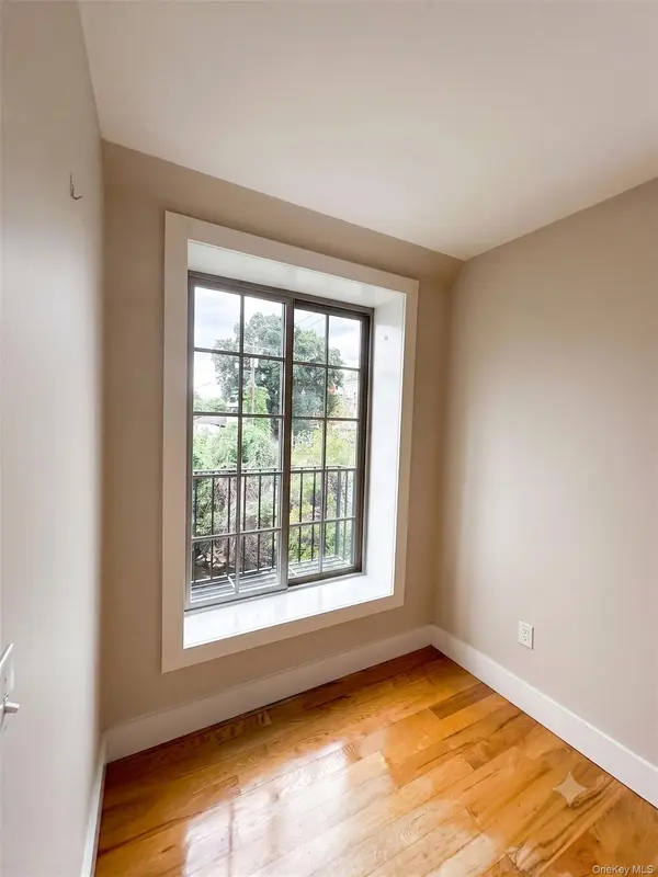 12 Main ST #2F, Warwick, NY 10990