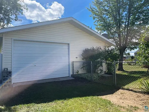 32 Astor Rd, Babbitt, MN 55706