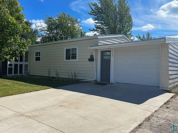 32 Astor Rd, Babbitt, MN 55706