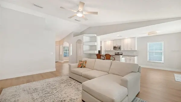 4005 DOUGLAS HILL PL, Parrish, FL 34219