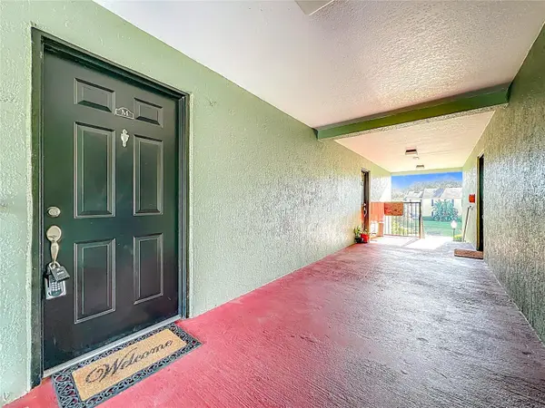 2065 DIXIE BELLE DR #M, Orlando, FL 32812