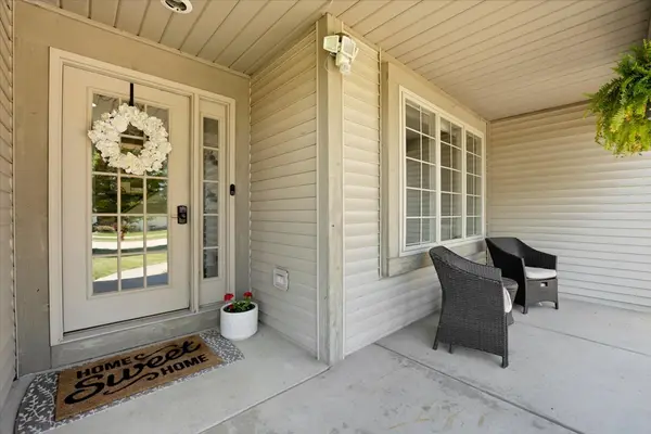 230 English LN, Winthrop Harbor, IL 60096