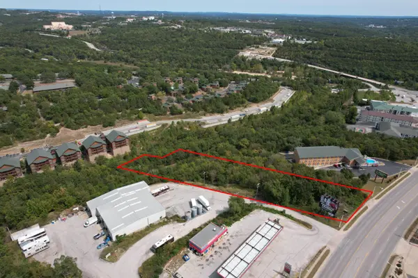 2534 Shepherd Of The Hills Expressway, Branson, MO 65616