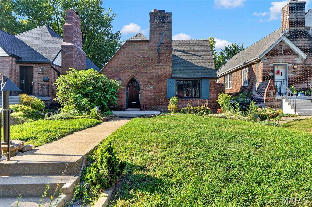 7458 Gannon AVE, University City, MO 63130