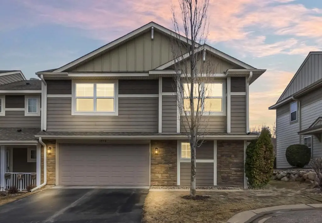 3976 Cedar Grove LN, Eagan, MN 55122