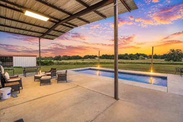 972 County Road 335, Rockdale, TX 76567