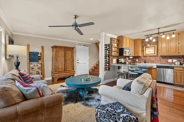 2500 Steck Ave #4, Austin, TX 78757