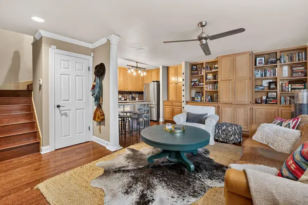 2500 Steck Ave #4, Austin, TX 78757